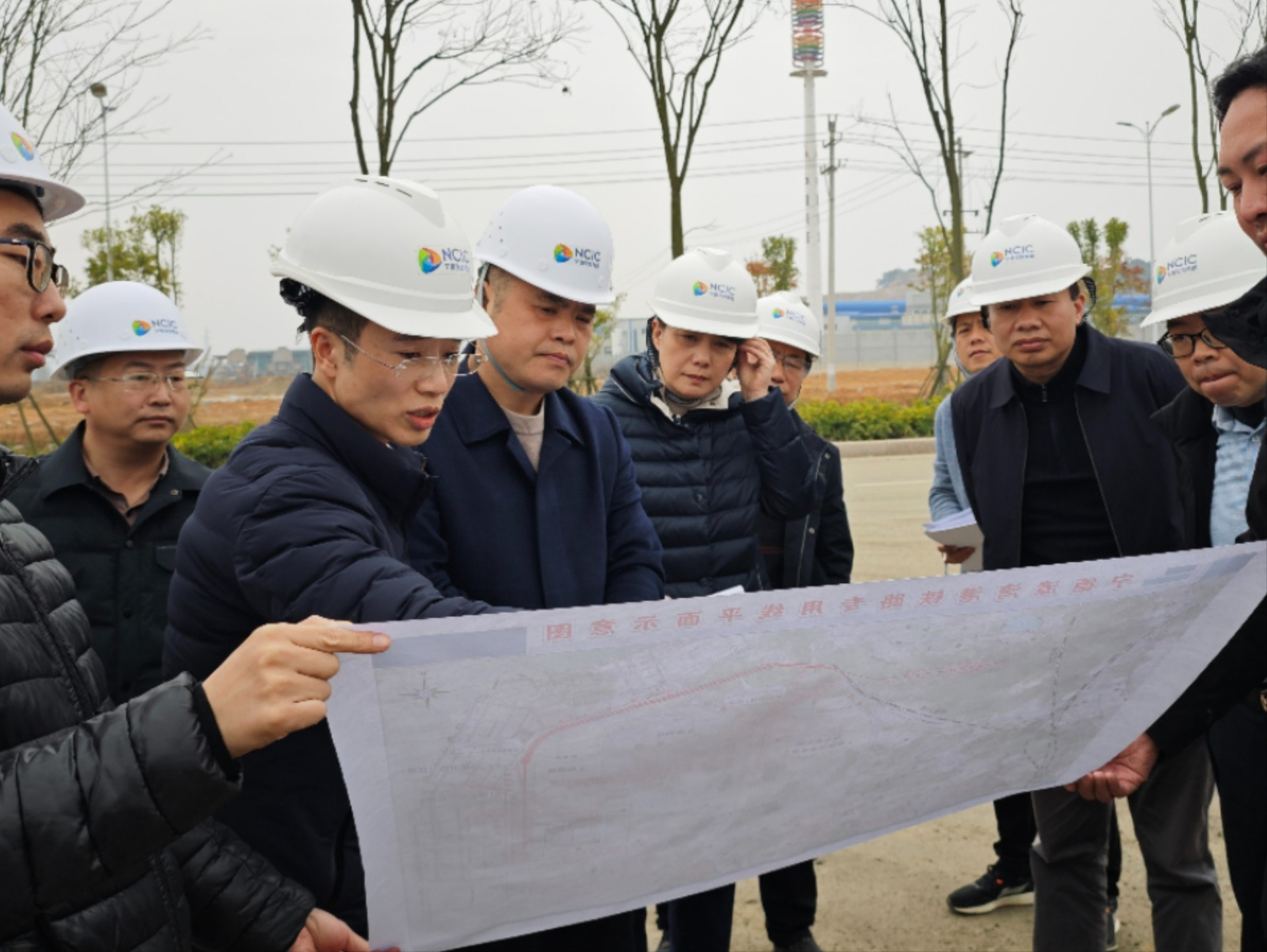 2024-2-29市交投集團(tuán)領(lǐng)導(dǎo)深入市交投物流集團(tuán)項(xiàng)目一線調(diào)研，章佳琦拍攝2.jpg